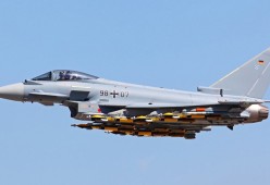 开云官网入口-_勇士队三分雨持续，激战全场_，勇士三分最多的比赛